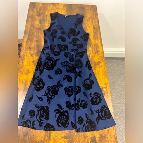 Must Have Navy Cocktail Dress - M - Picture 2 of 4